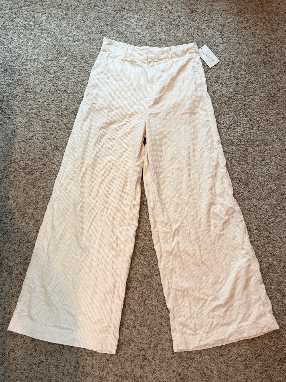 NWT Universal Thread Women Corduroy Wide Leg Pants Cream Off White Size 6